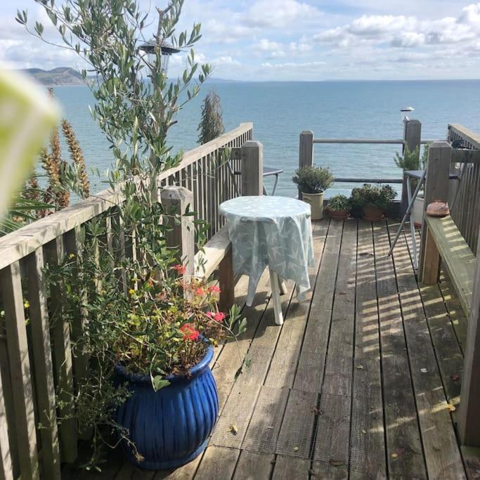 Lyme Clifftop Hideaway Lyme Regis Exterior foto